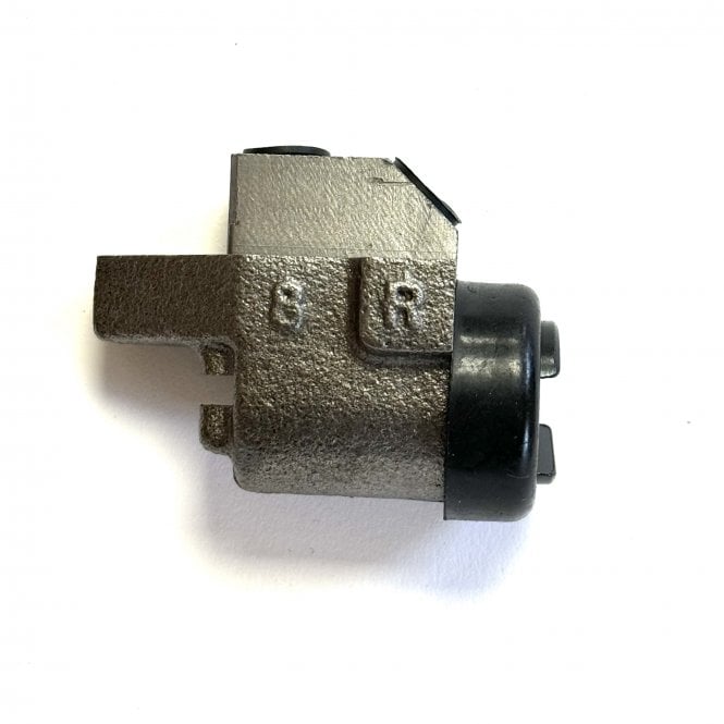 A40 FARINA Front Brake Wheel Cylinder R/H (1959-68)