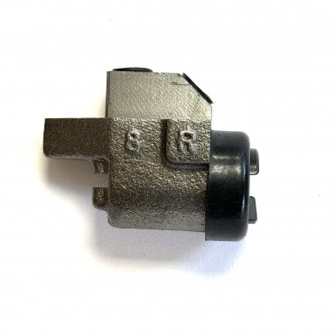 A40 FARINA Front Brake Wheel Cylinder R/H (1959-68)