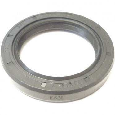 Rear Hub Oil Seal ( A-Type Axle December 1953 Onwards ) DOUBLE LIP TYPE BTA108 GHS147